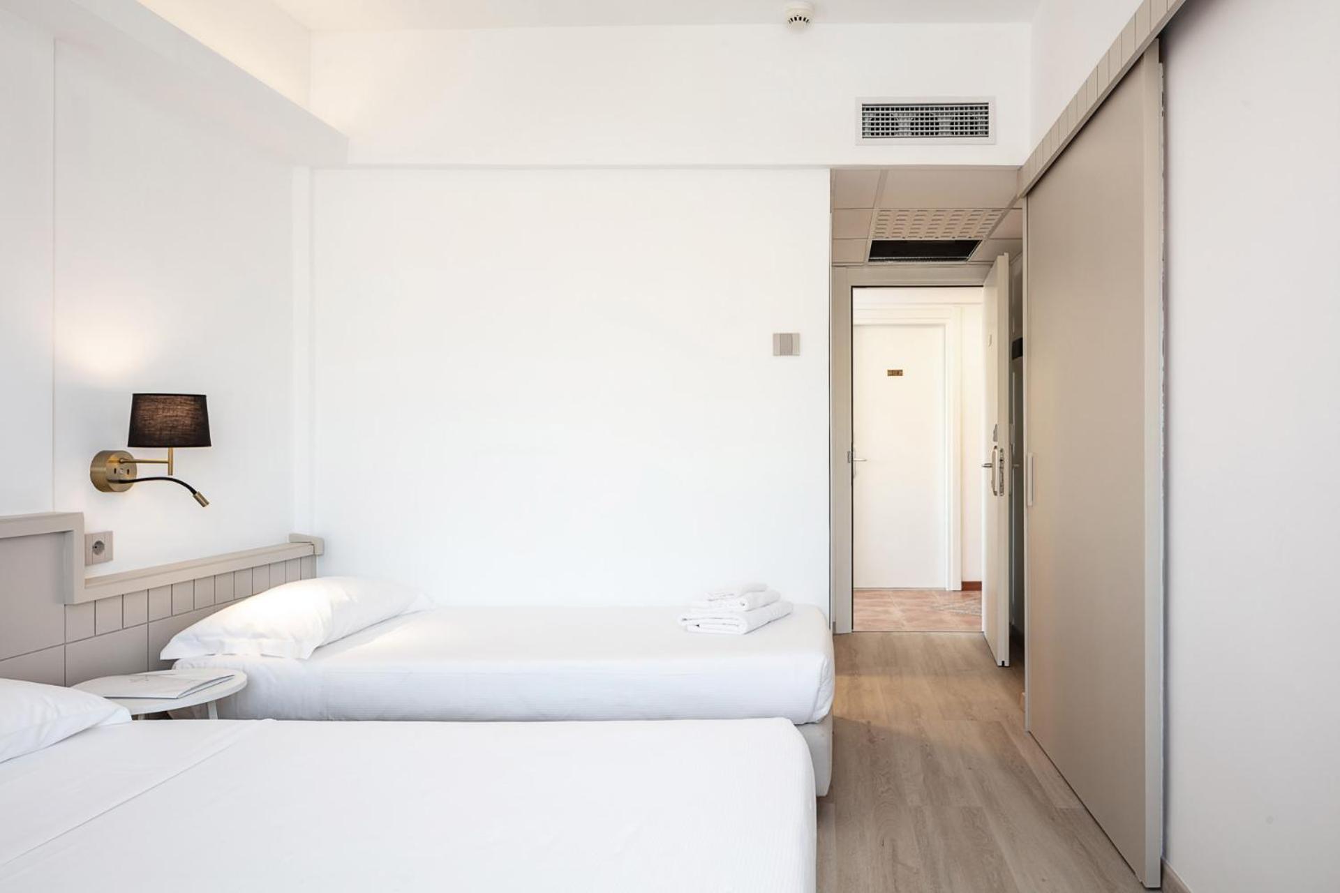 Carlo Felice Hotel